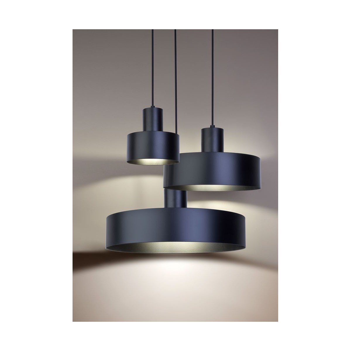 czarna, metalowa lampa wisząca Sigma Rif 30897