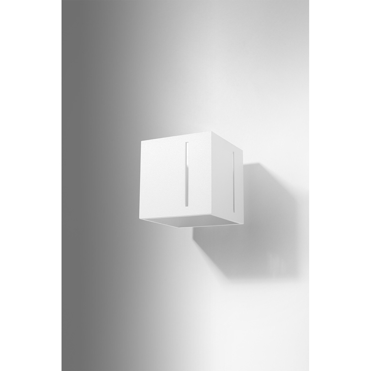 SOLLUX LIGHTING PIXAR white