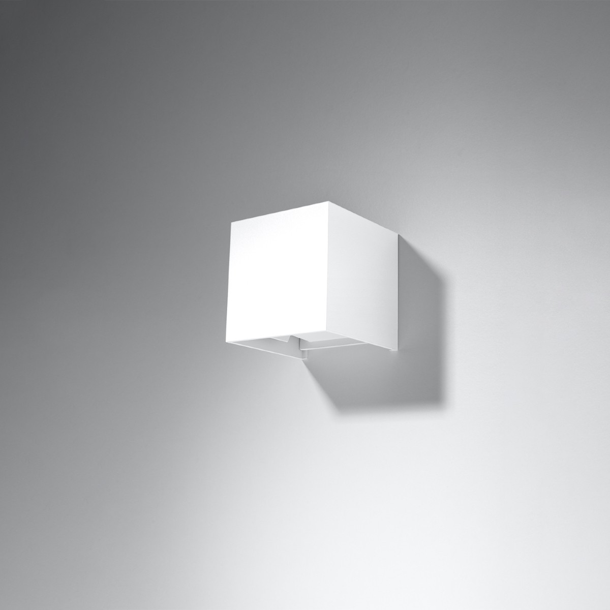 SOLLUX LIGHTING LUCA white LED IP54