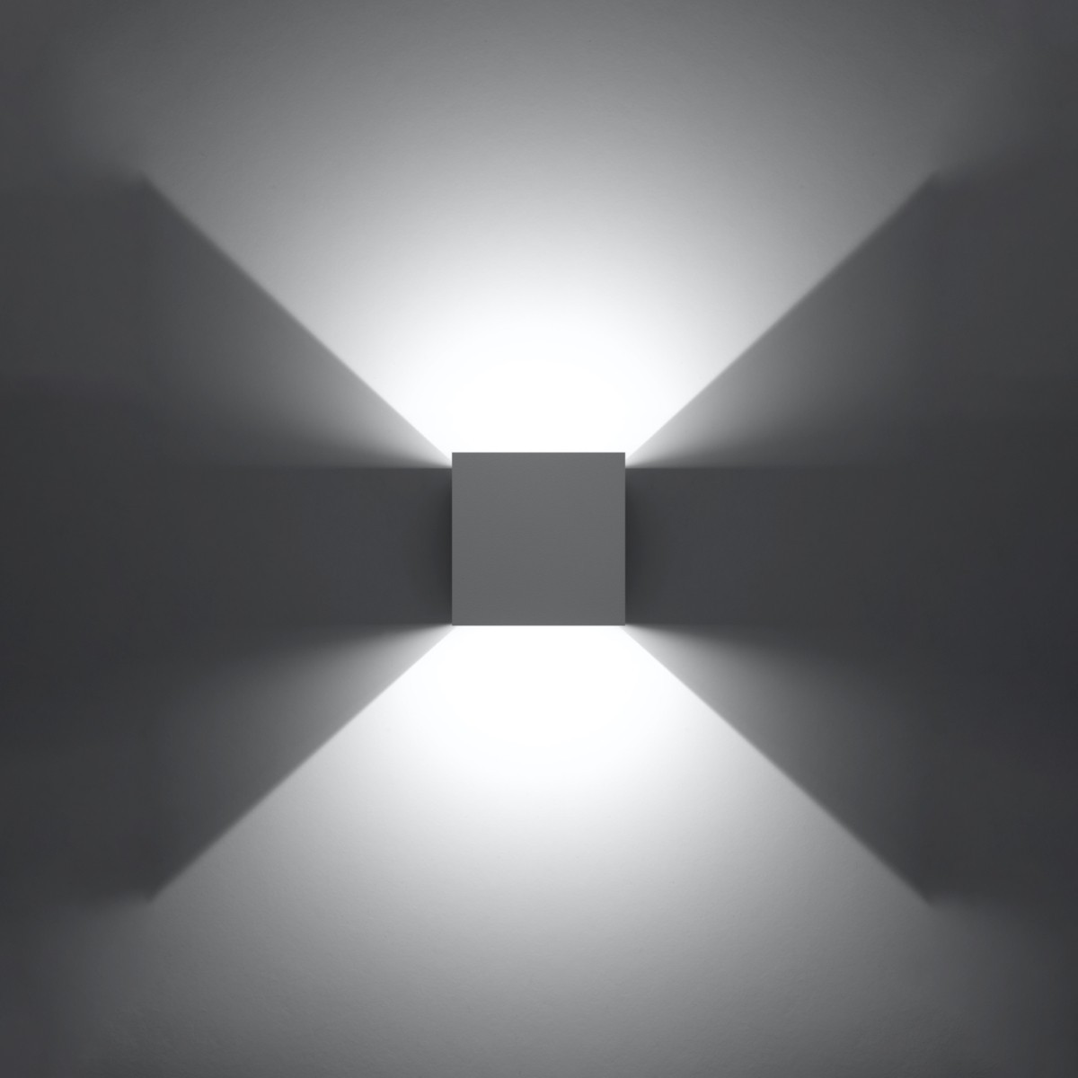 SOLLUX LIGHTING LUCA white LED IP54