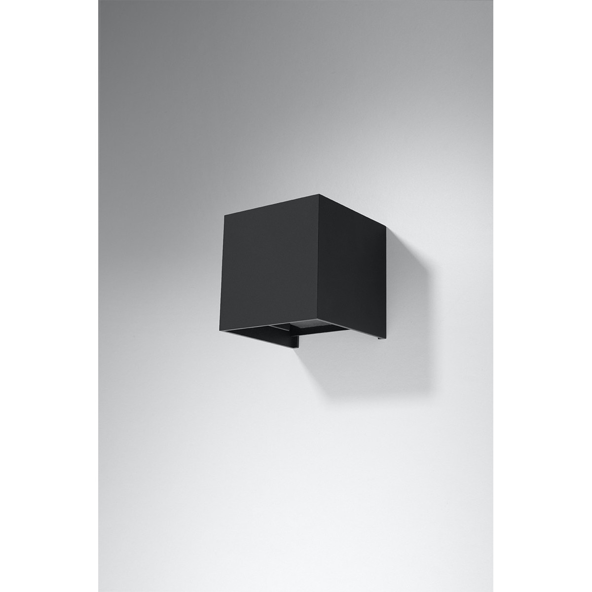 SOLLUX LIGHTING LUCA black LED IP54