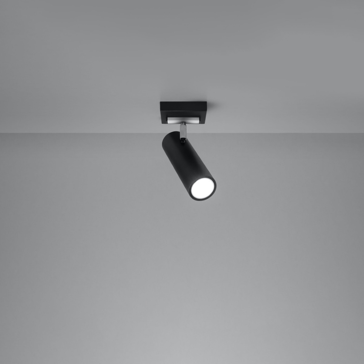 SOLLUX LIGHTING DIREZIONE 1 black