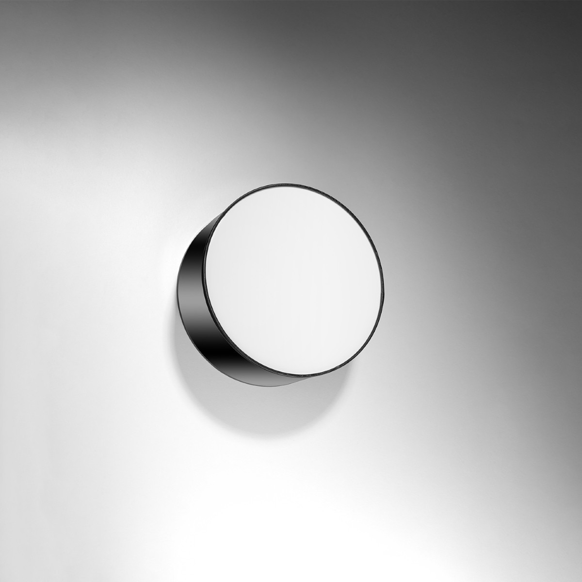 SOLLUX LIGHTING ARENA 25 black