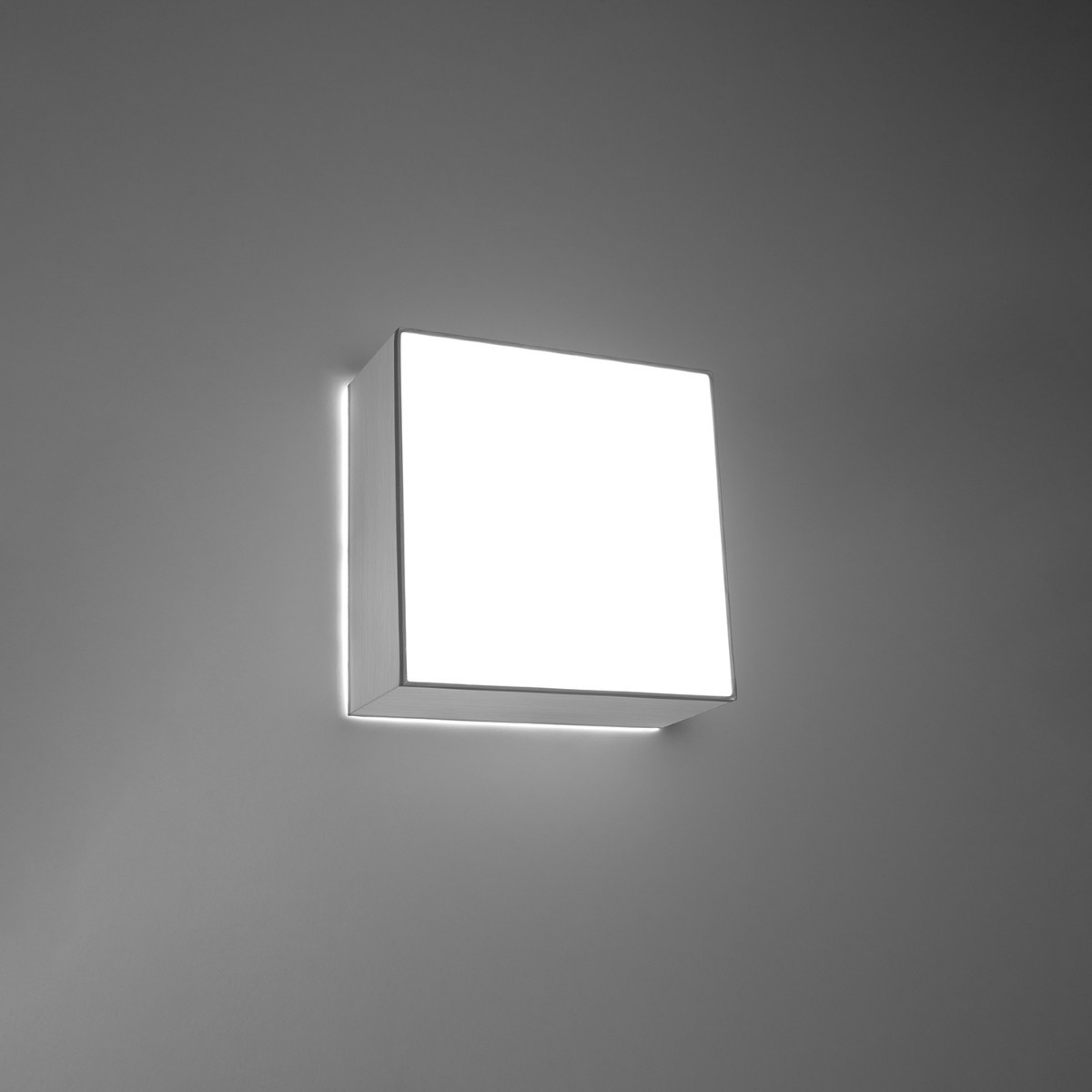SOLLUX LIGHTING HORUS 25