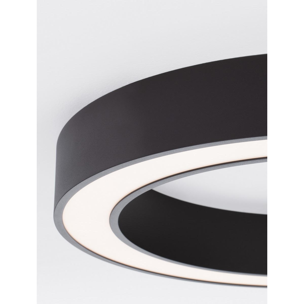 niepowtarzalna lampa przysufitowa Luces Exclusivas CLARO LE42685