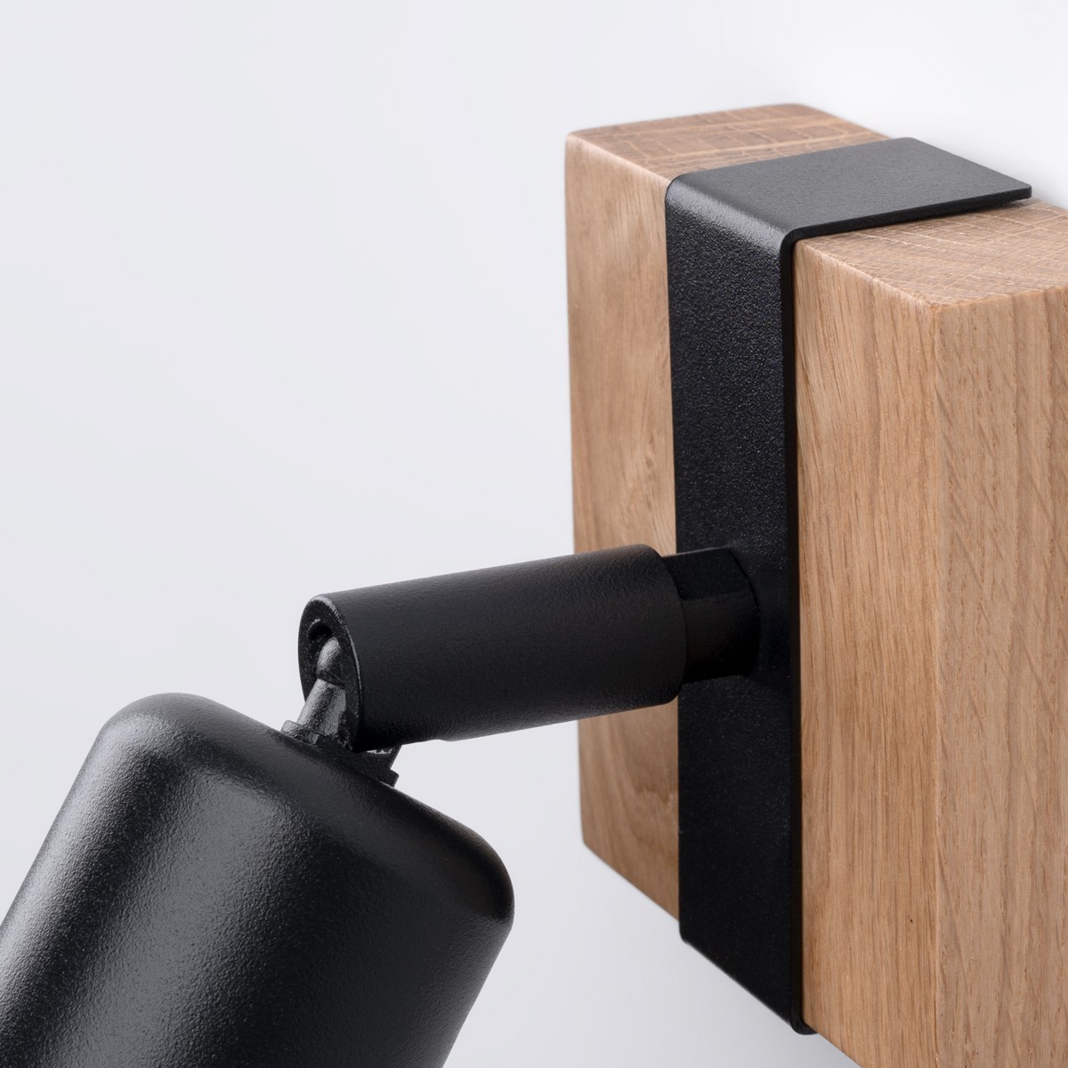 Kinkiet ZUCA kolor czarny / drewno SOLLUX LIGHTING polska produkcja