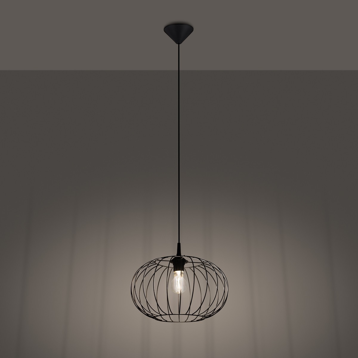 Lampa wisząca TSUNO kolor czarny SOLLUX LIGHTING polska produkcja