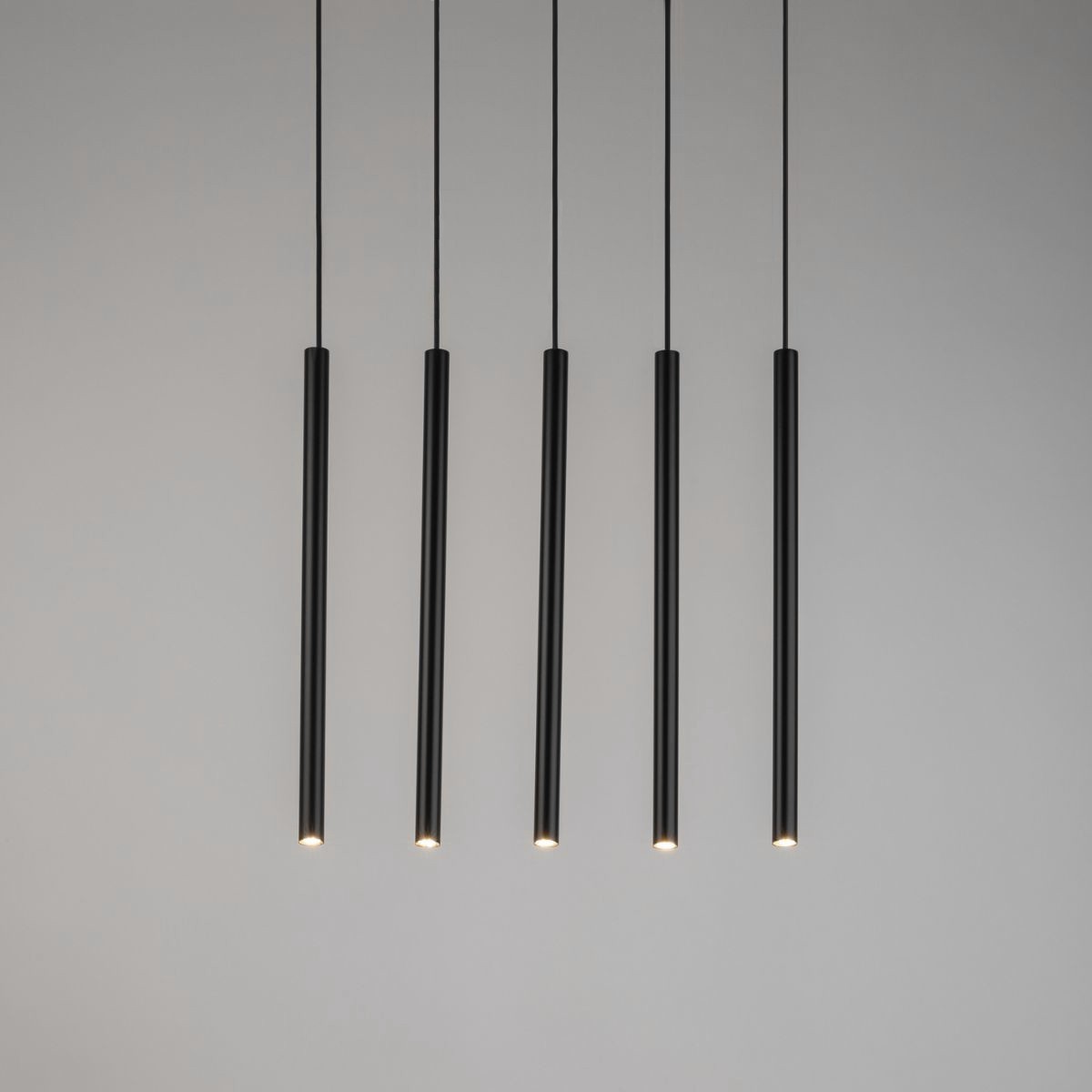 lampa wisząca Sopel kolor czarny polska produkcja