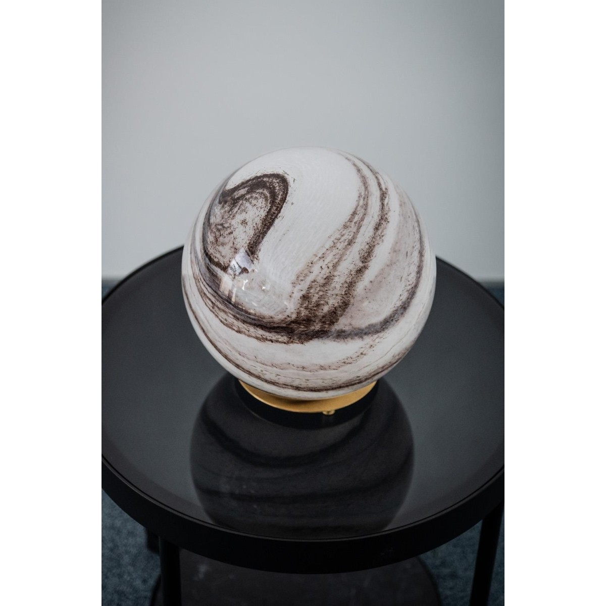 lampa stołowa 1 pł. ARUBA kolor biało-brązowy marmurek, mosiądz szczotkowany polskiej manufaktury Argon