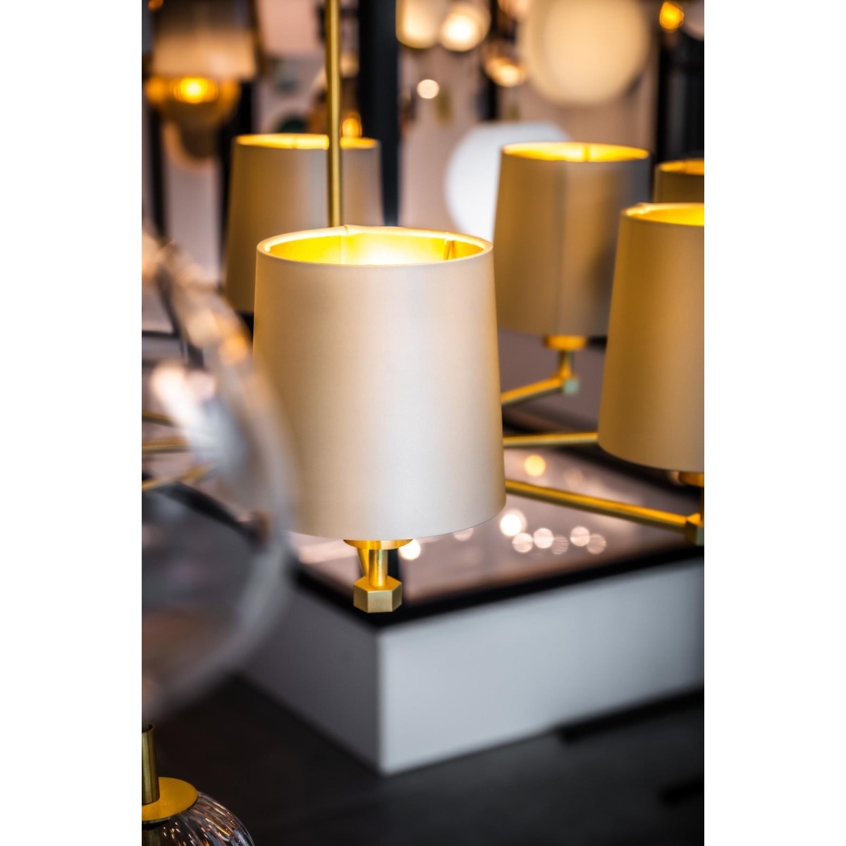 żyrandol 5 pł. PRINCETON kolor beżowy (złoty środek), mosiądz szczotkowany polskiej manufaktury Argon