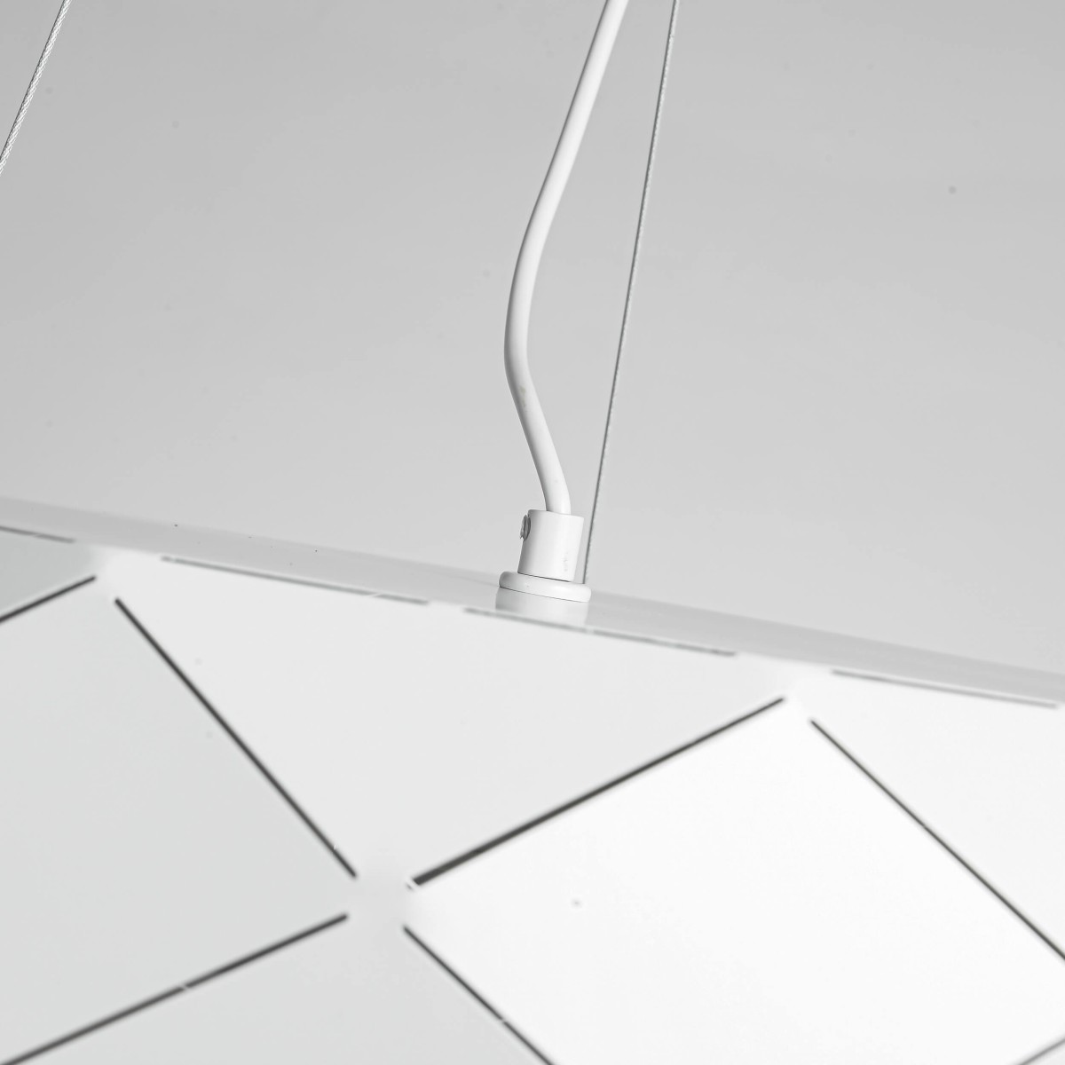 Light Prestige Reus wisząca biała LP-8069/1P WH