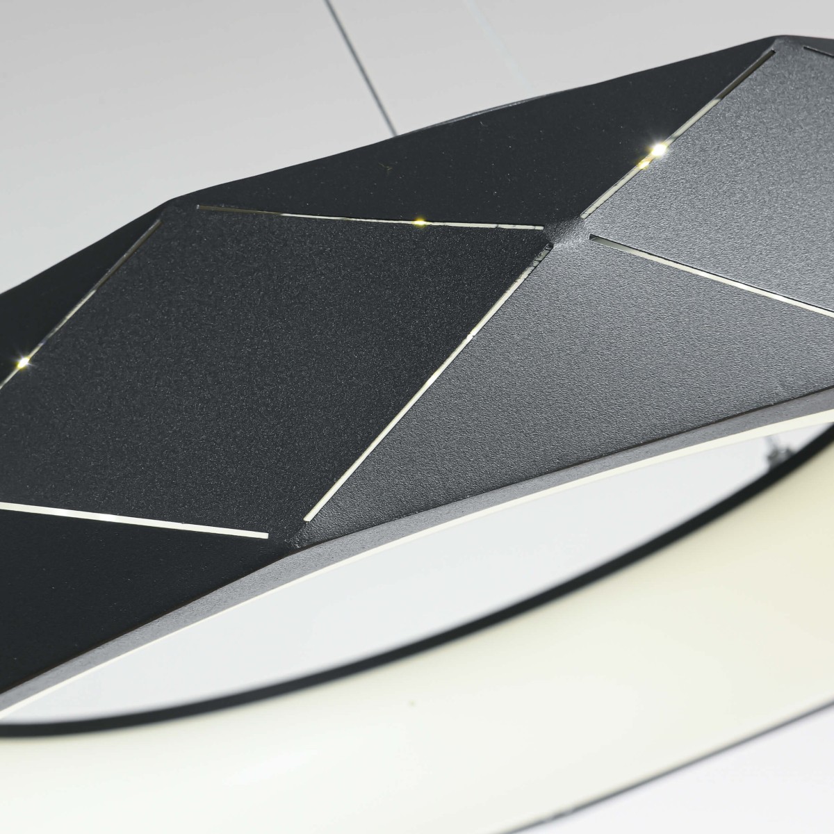 Light Prestige Reus LED wisząca czarna LP-8069/1P LED BK