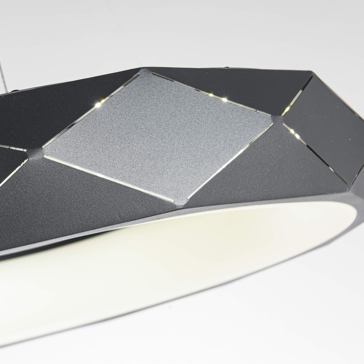 Light Prestige Reus LED wisząca czarna LP-8069/1P LED BK