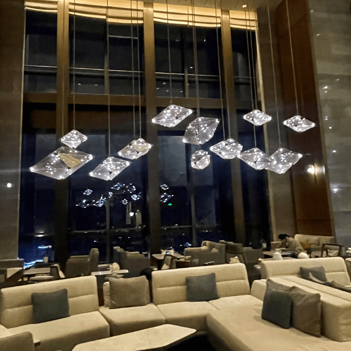 Light Prestige Konstelacja pionowa wisząca LP-055/1P BK