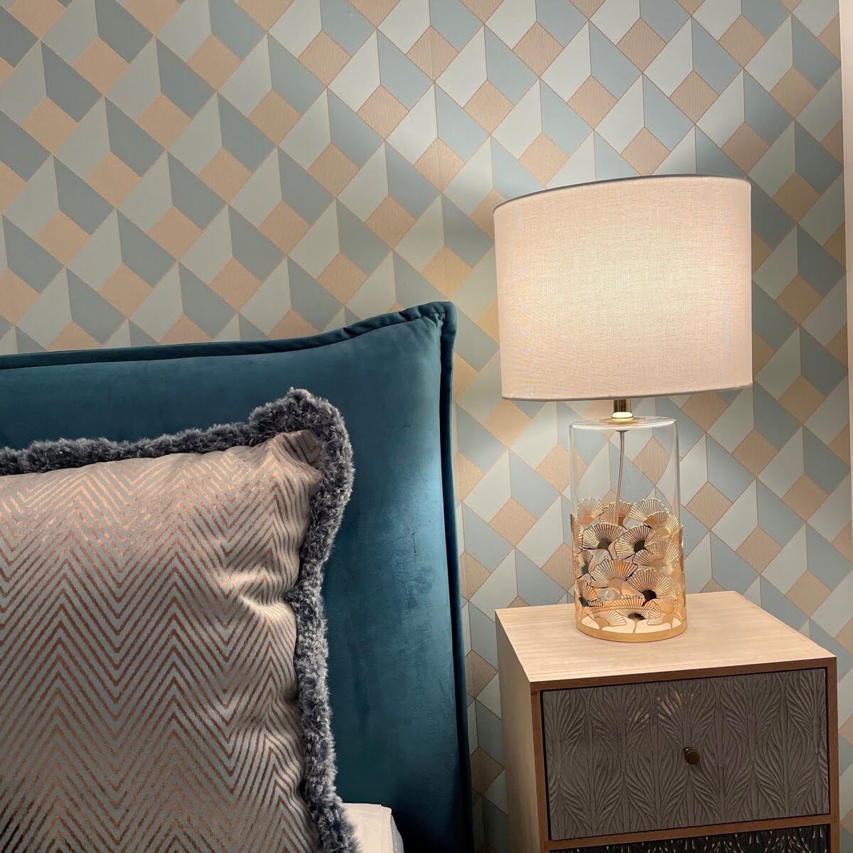 Light Prestige Sunflower biurkowa biała LP-818/1T WH