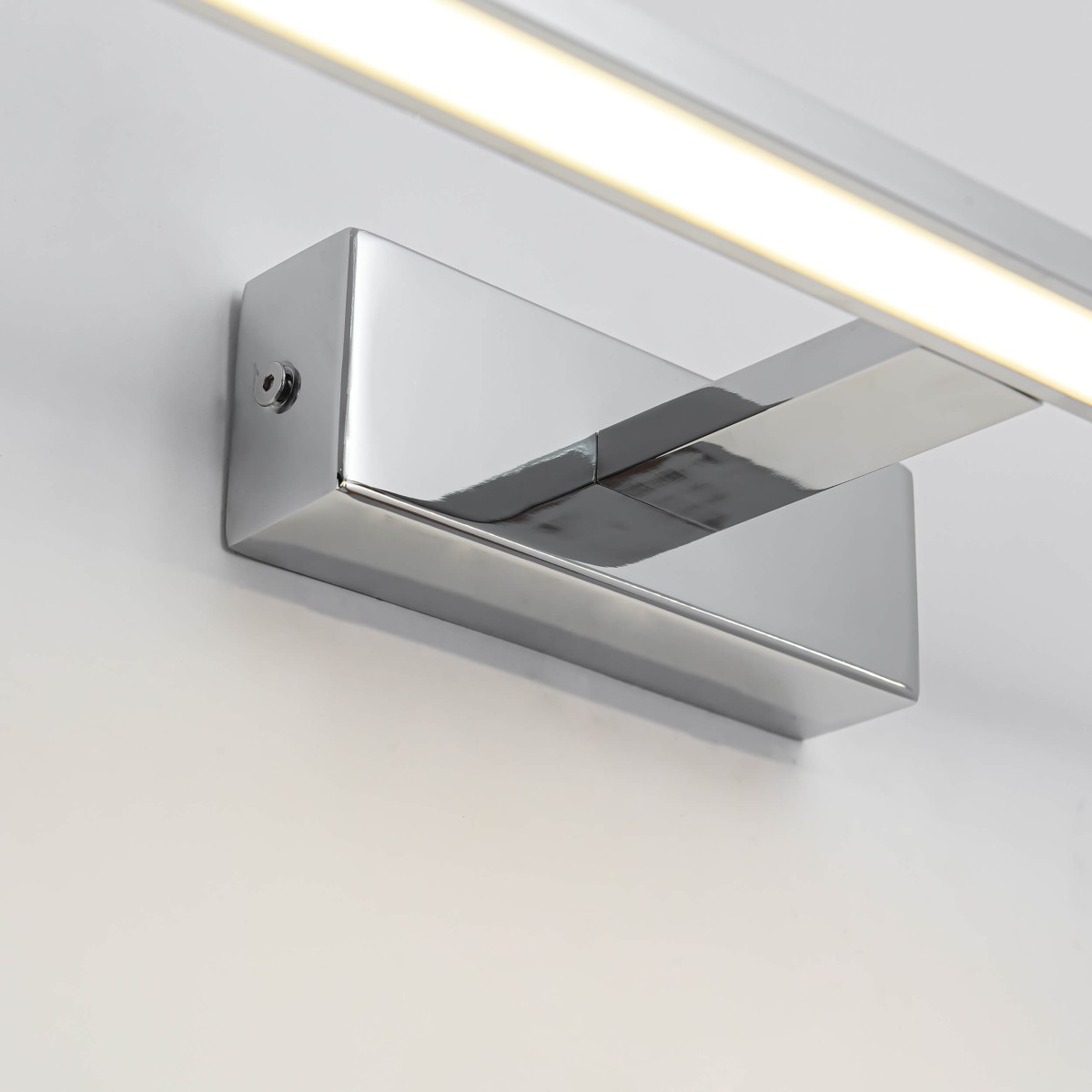 Light Prestige Isla kinkiet chrom średni z IP44 CCT GS-LWB-12W CH CCT