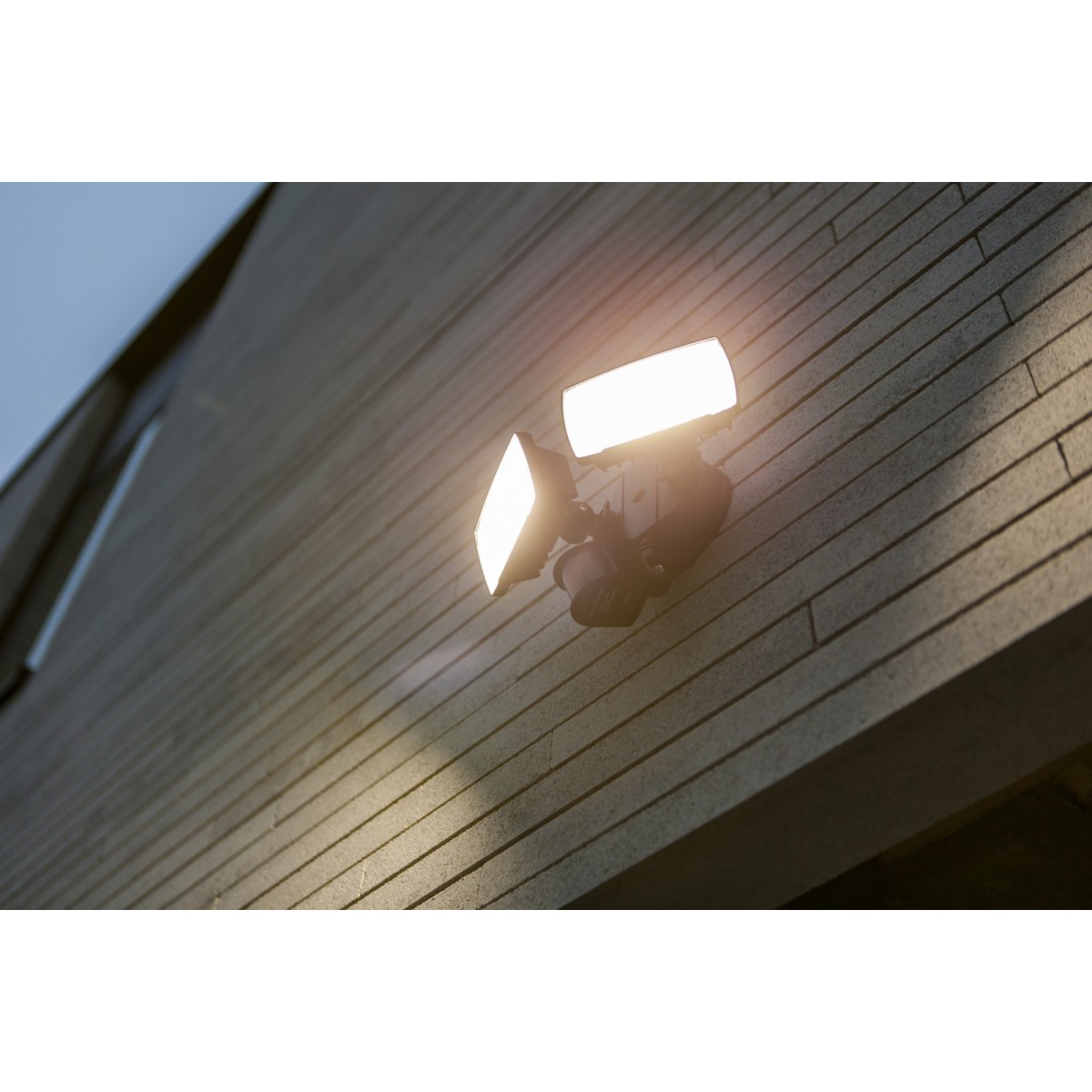 lampa ogrodowa LUTEC7635415330