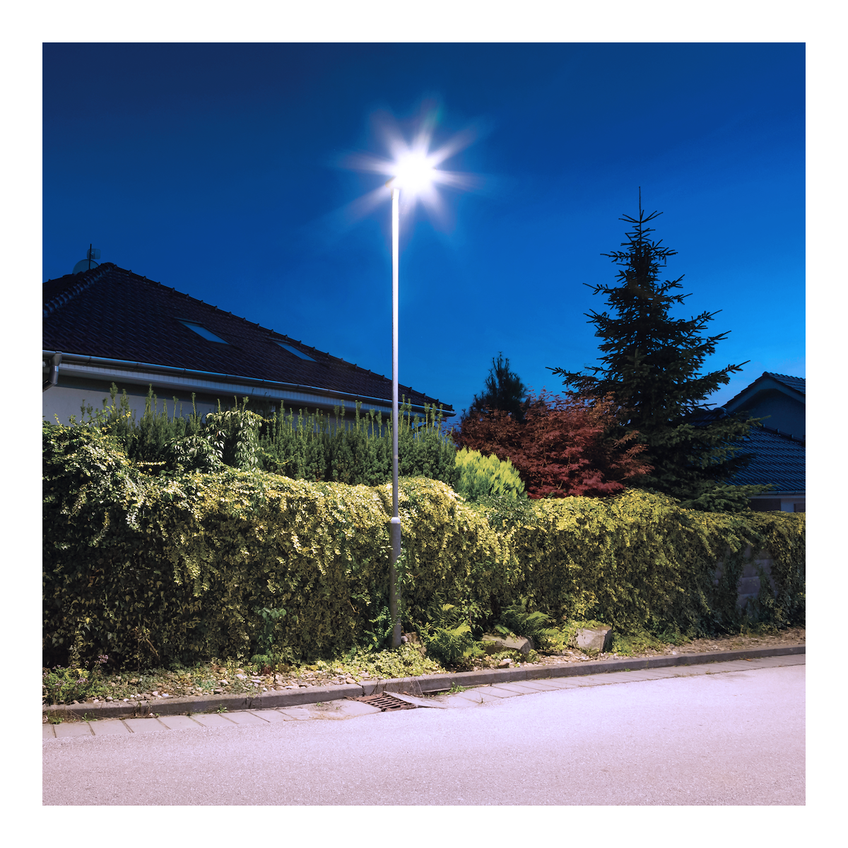 MiLagro EKO0546 - Latarnia Solarna KERS 200W nietuzinkowe oświetlenie