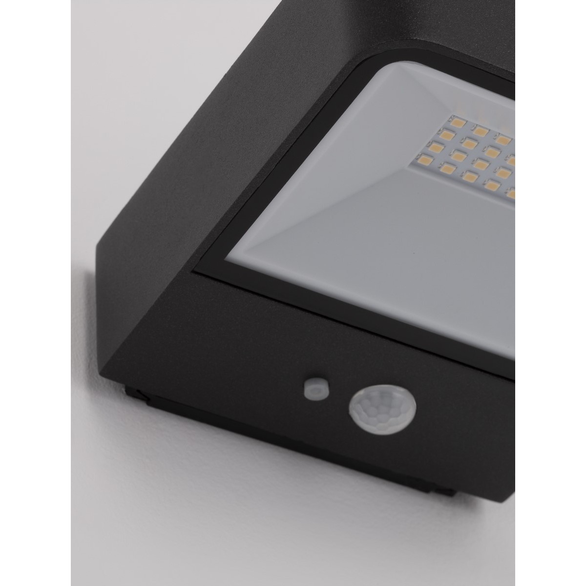 wyjątkowy kinkiet ogrodowy Luces Exclusivas SANLUIS LE71513