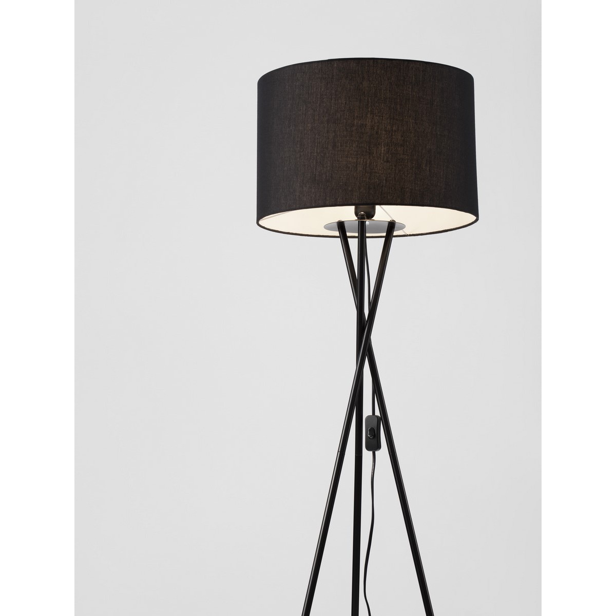 zachwycająca lampa stojąca Luces Exclusivas ACACIA