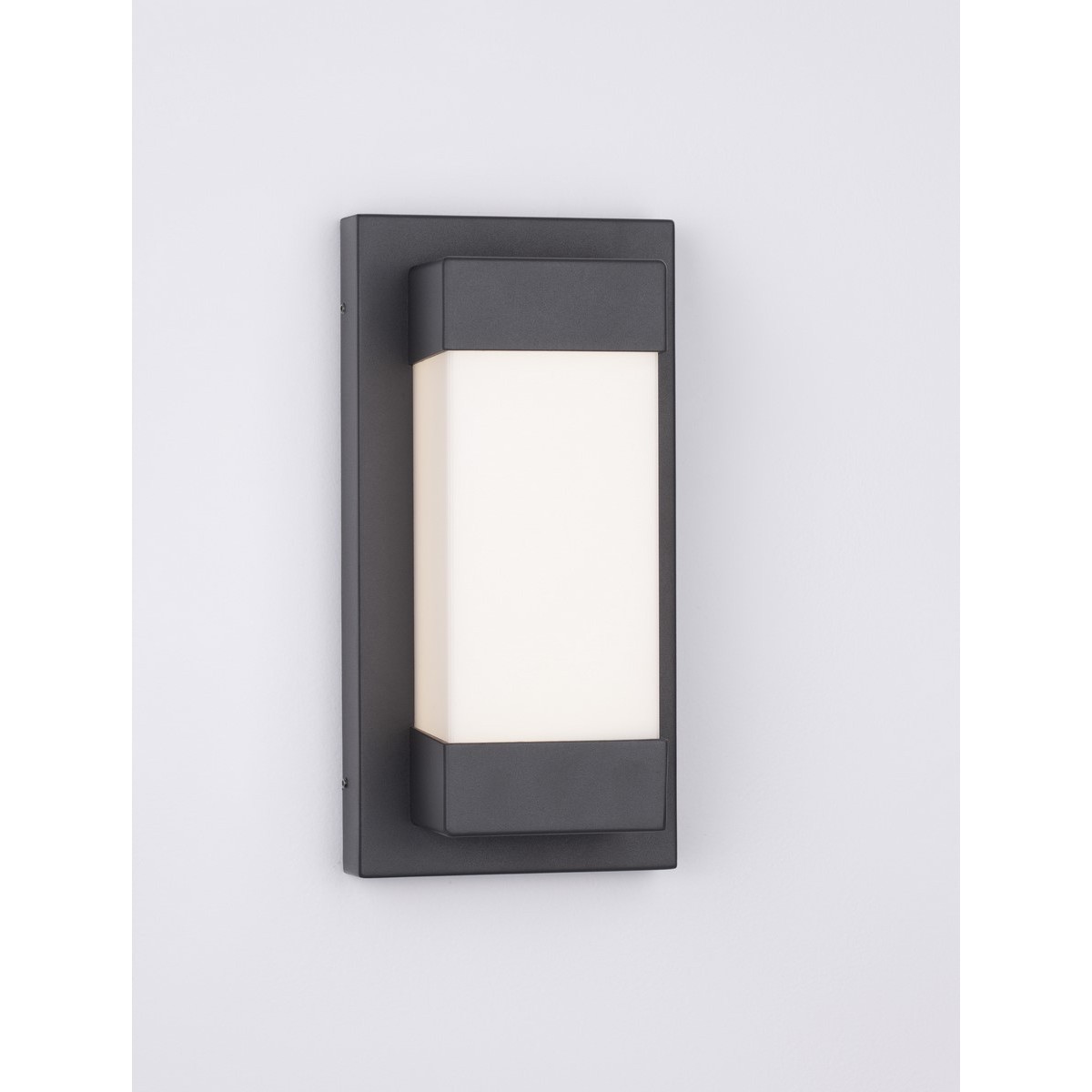 imponujący kinkiet ogrodowy Luces Exclusivas BACUSA