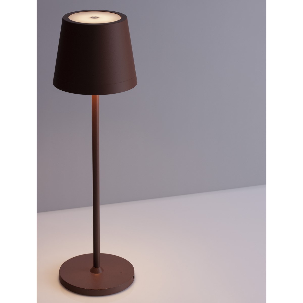 niepowtarzalna lampa ogrodowa - stojąca Luces Exclusivas ADOBES