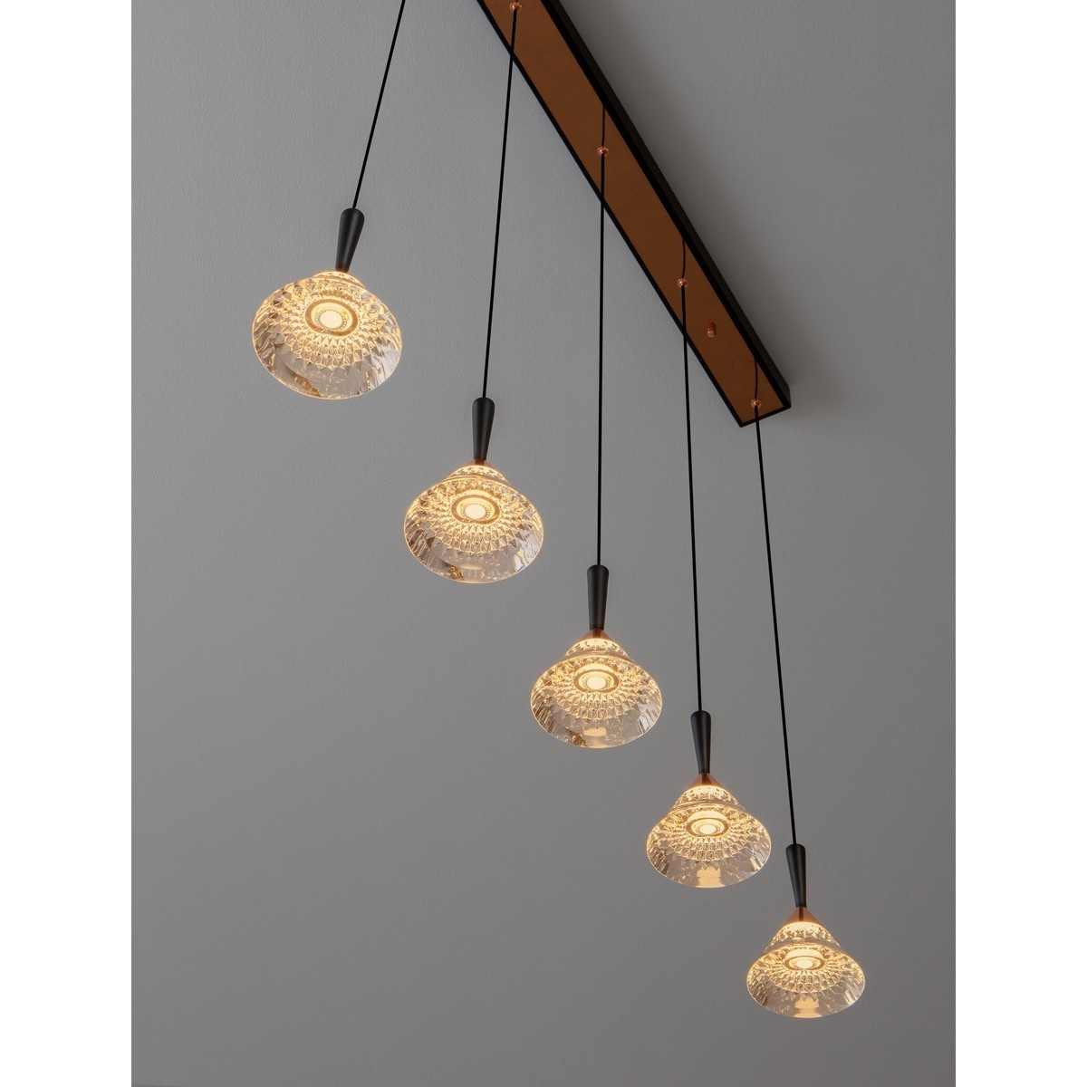 wyszukana lampa wisząca Luces Exclusivas GUAY LE44216