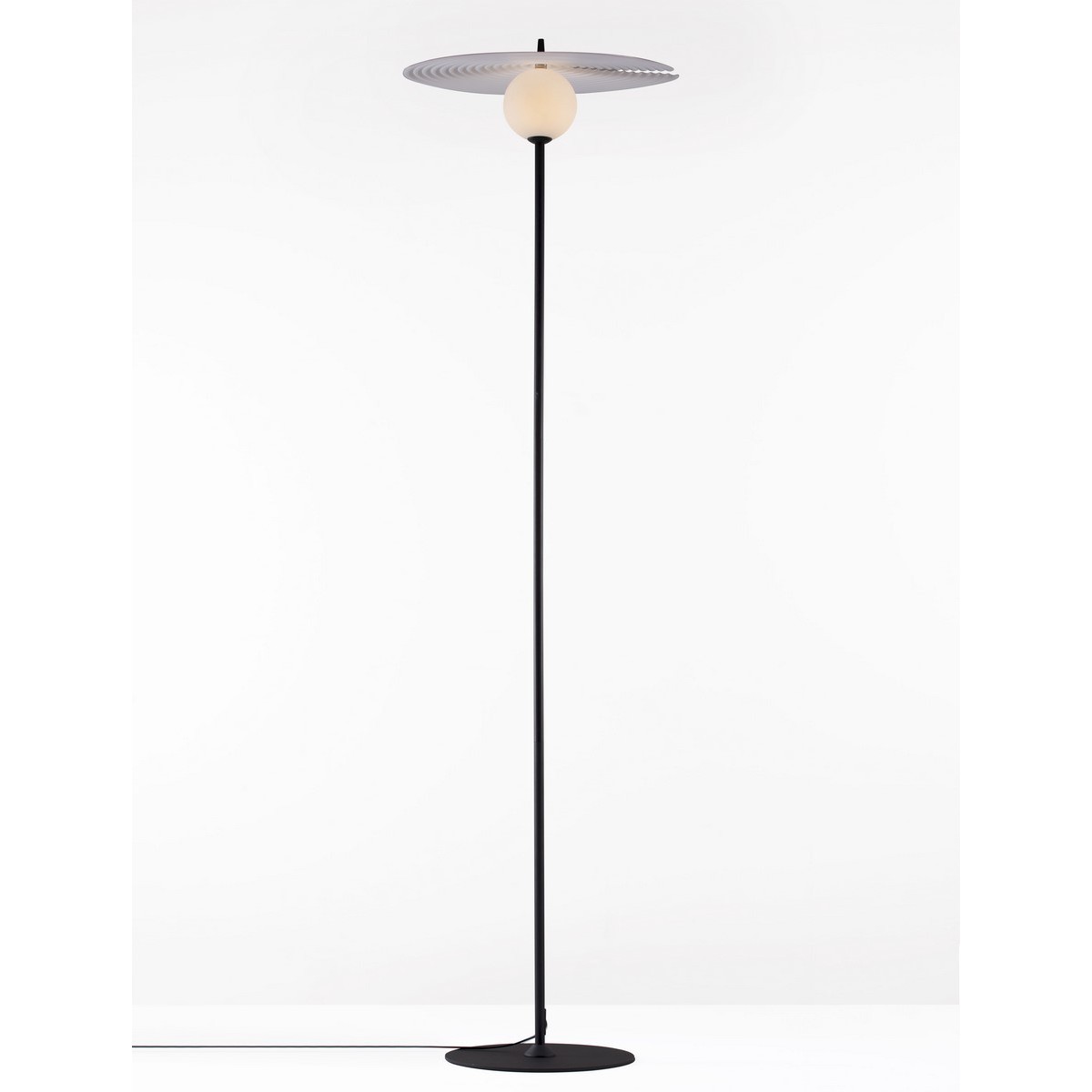 ponadprzeciętna lampa stojąca Luces Exclusivas FUNES LE44294