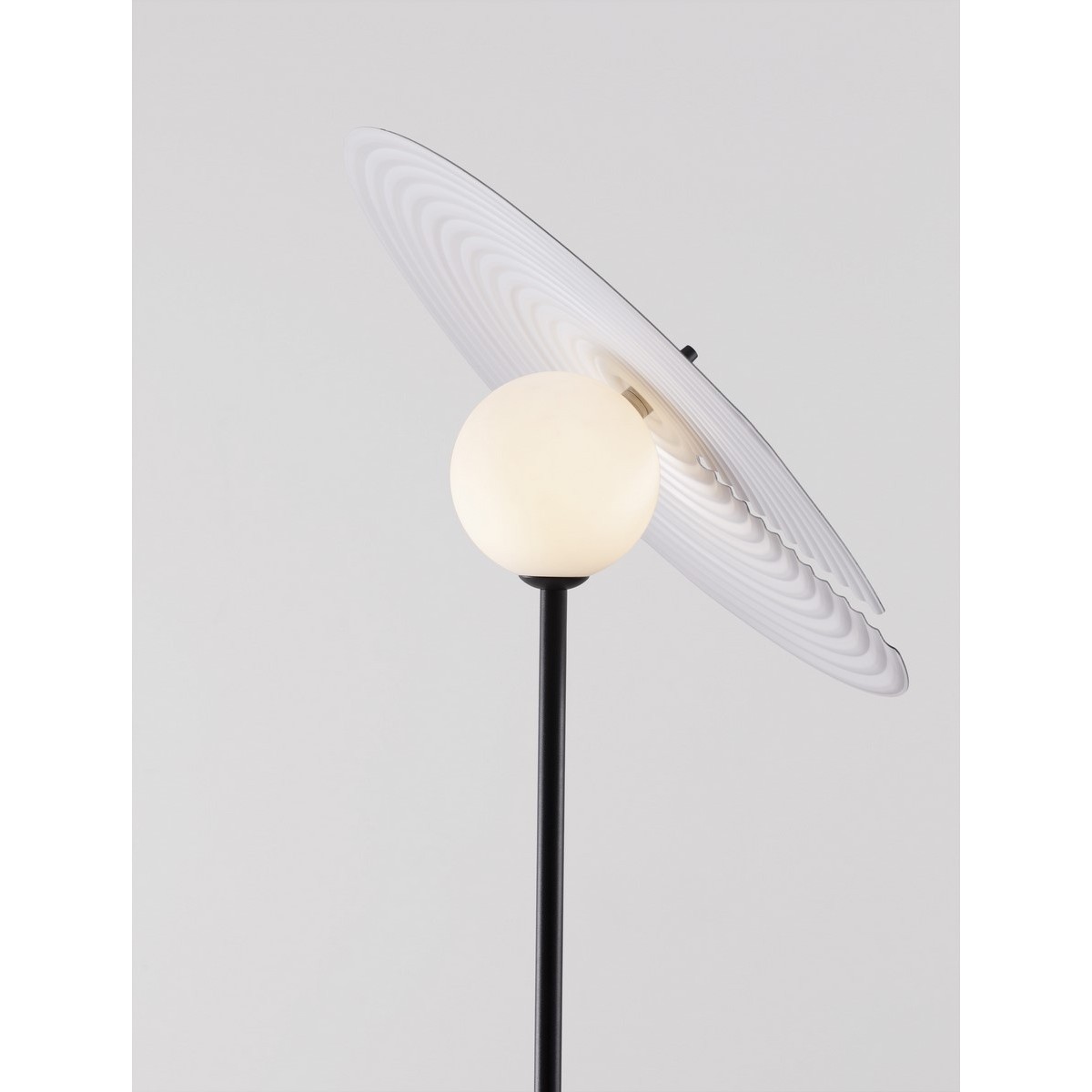 ponadprzeciętna lampa stojąca Luces Exclusivas FUNES LE44294