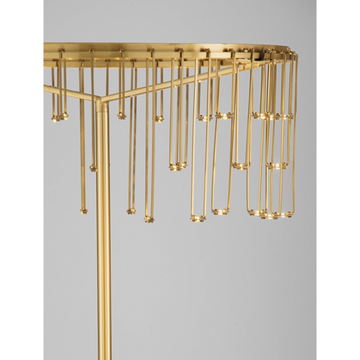 wyszukana lampa stojąca Luces Exclusivas HUARAZ LE44719