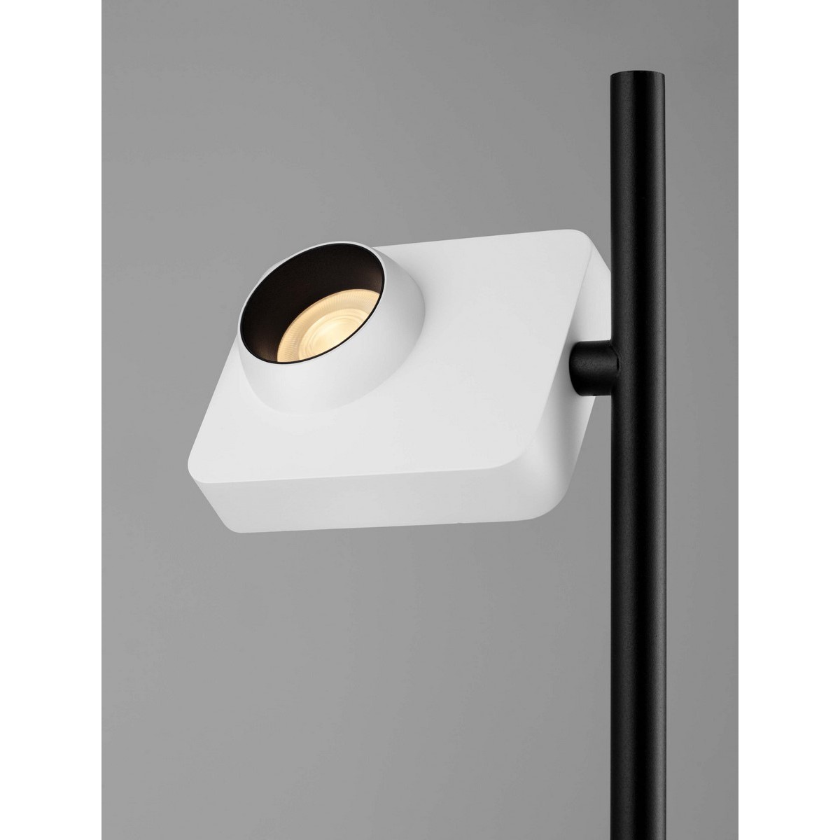 wyjątkowa lampa stojąca Luces Exclusivas PARINAS LE44756