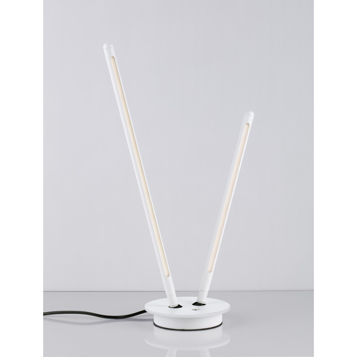 niepowtarzalna lampa stołowa Luces Exclusivas TRENQUE LE44516