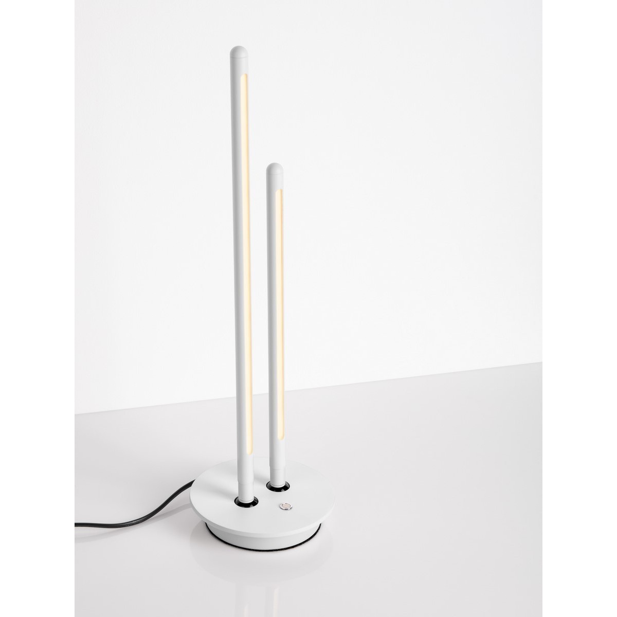 niepowtarzalna lampa stołowa Luces Exclusivas TRENQUE LE44516