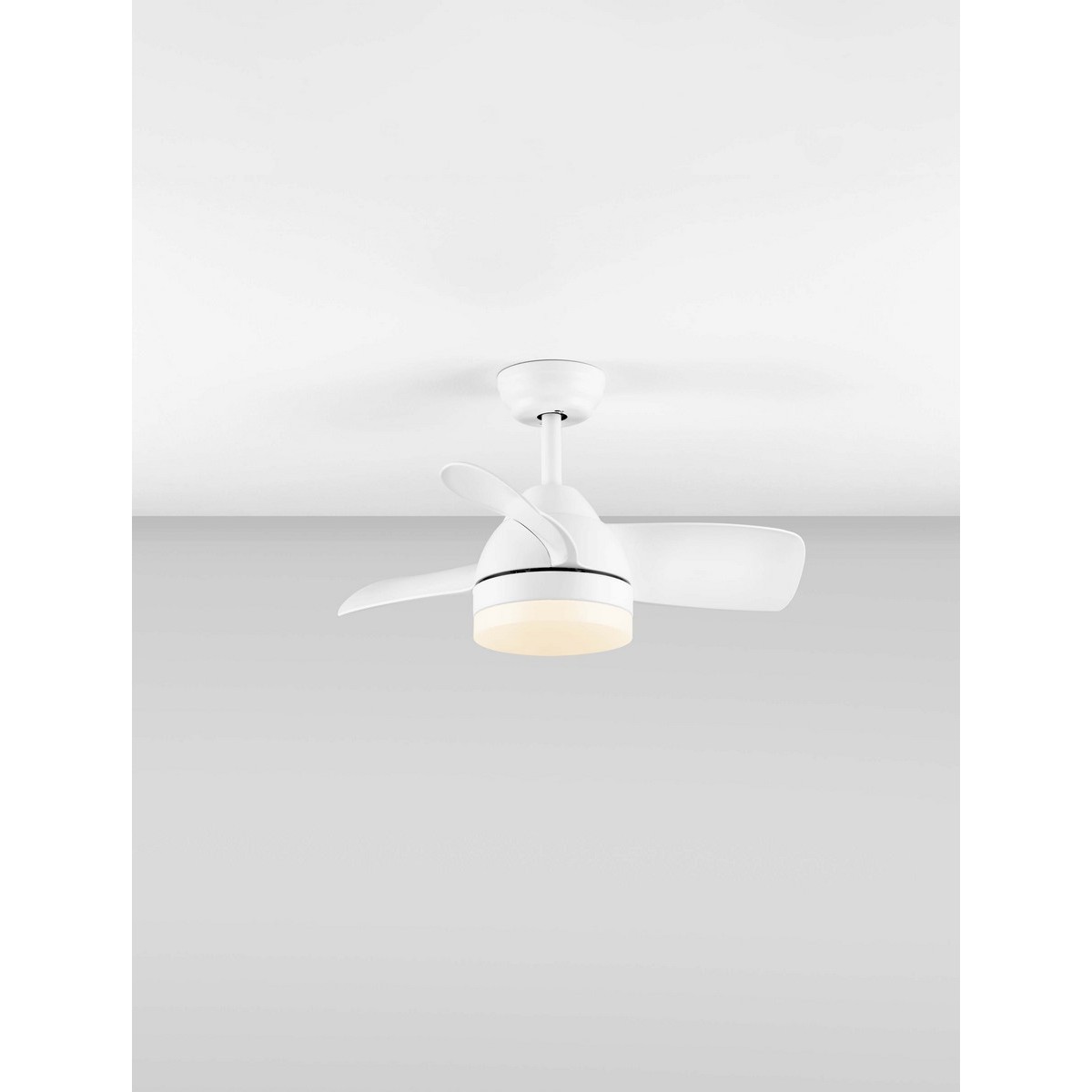 wspaniały wentylator sufitowy Luces Exclusivas VILLAZON LE44971