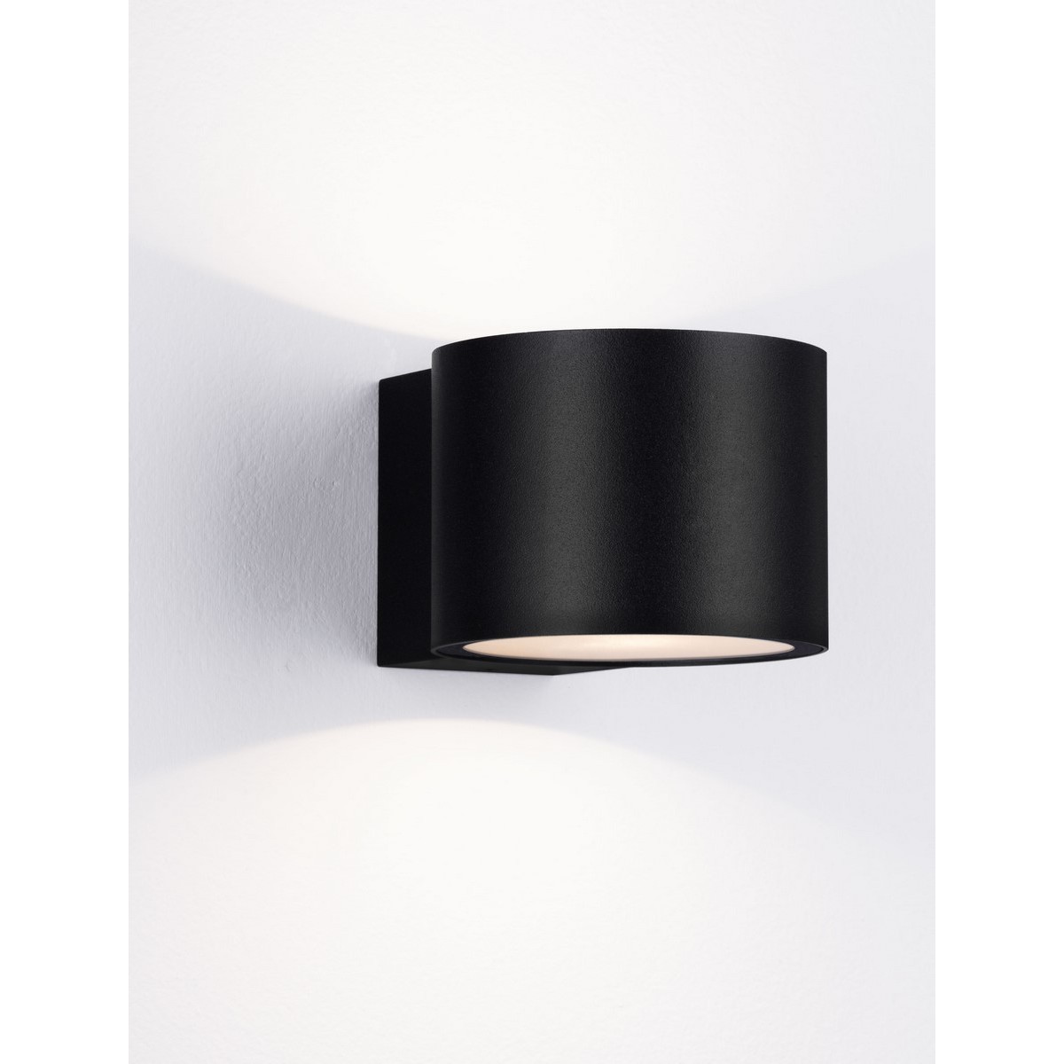 Jedyny w swoim rodzaju kinkiet ogrodowy Luces Exclusivas CABEZAS LE73796