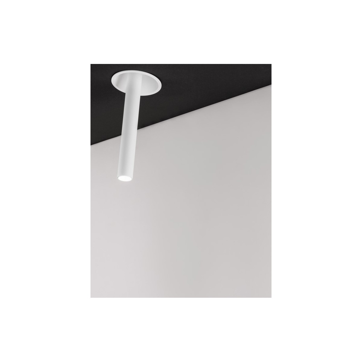 piękna lampa podtynkowa Luces Exclusivas NAVANZO LE65132 do podwieszanych sufitów