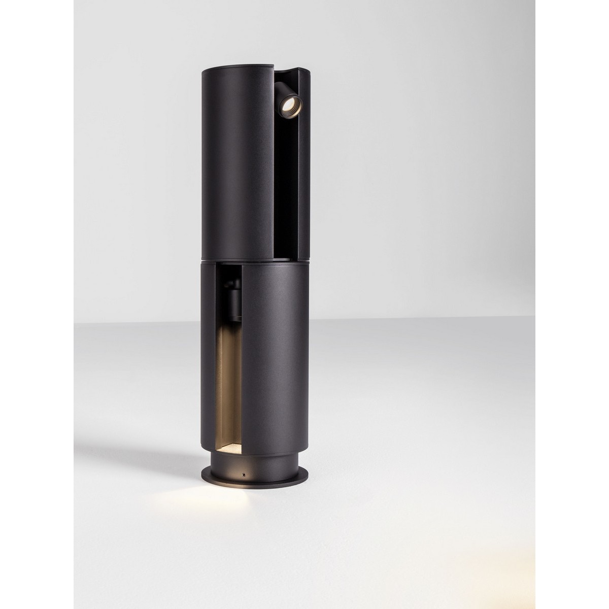 niepowtarzalna lampa ogrodowa - stojąca Luces Exclusivas SANTELO LE75132