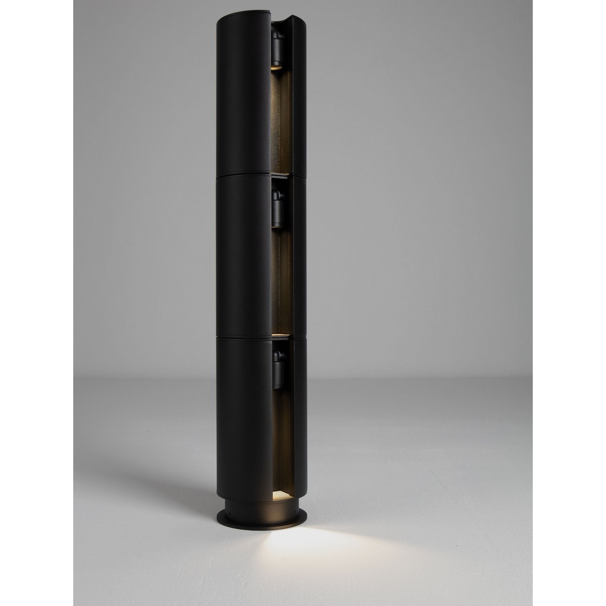 nadzwyczajna lampa ogrodowa - stojąca Luces Exclusivas SANTELO LE75133