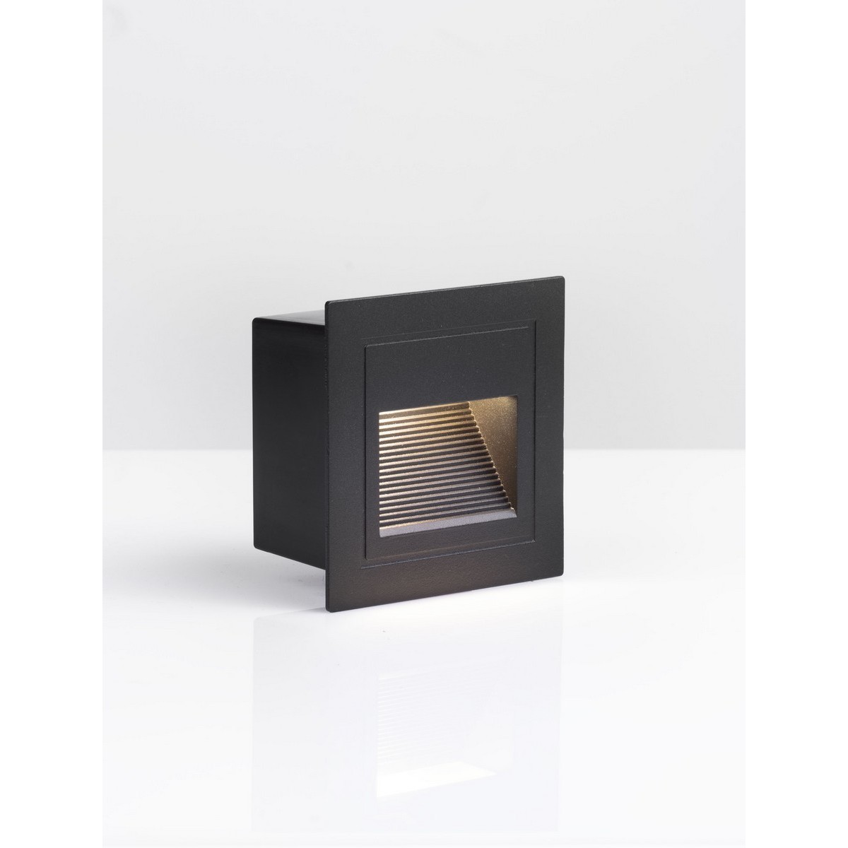 wspaniały kinkiet ogrodowy Luces Exclusivas NORVEZO LE75323