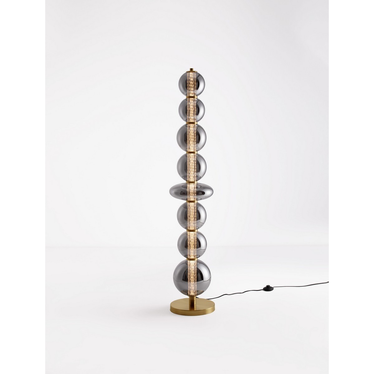 ponadprzeciętna lampa stojąca Luces Exclusivas BRIVANO LE45144