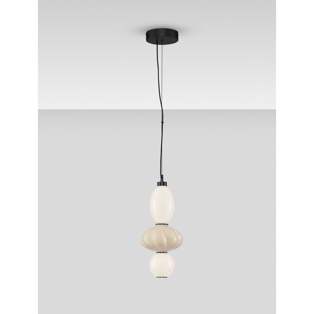 imponująca lampa wisząca Luces Exclusivas CASURNO LE45221