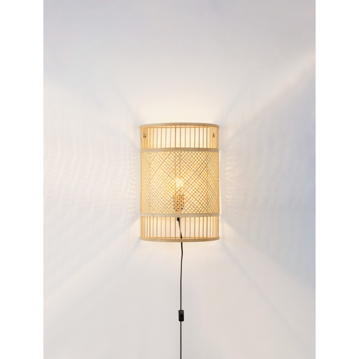 Jedyny w swoim rodzaju kinkiet Luces Exclusivas CANDEZA LE45371