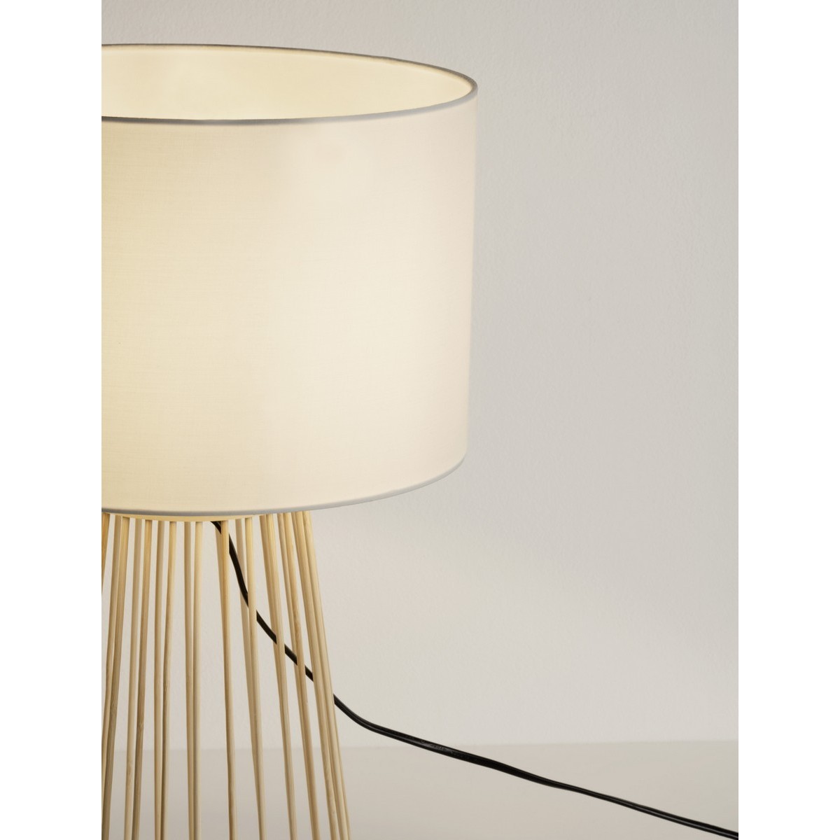 jedyna w swoim rodzaju lampa stołowa Luces Exclusivas UVENZIA LE45384