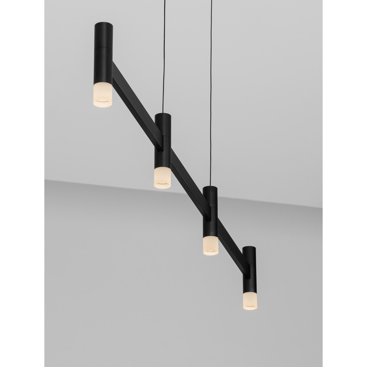 zachwycająca lampa wisząca Luces Exclusivas CORVETA LE45427