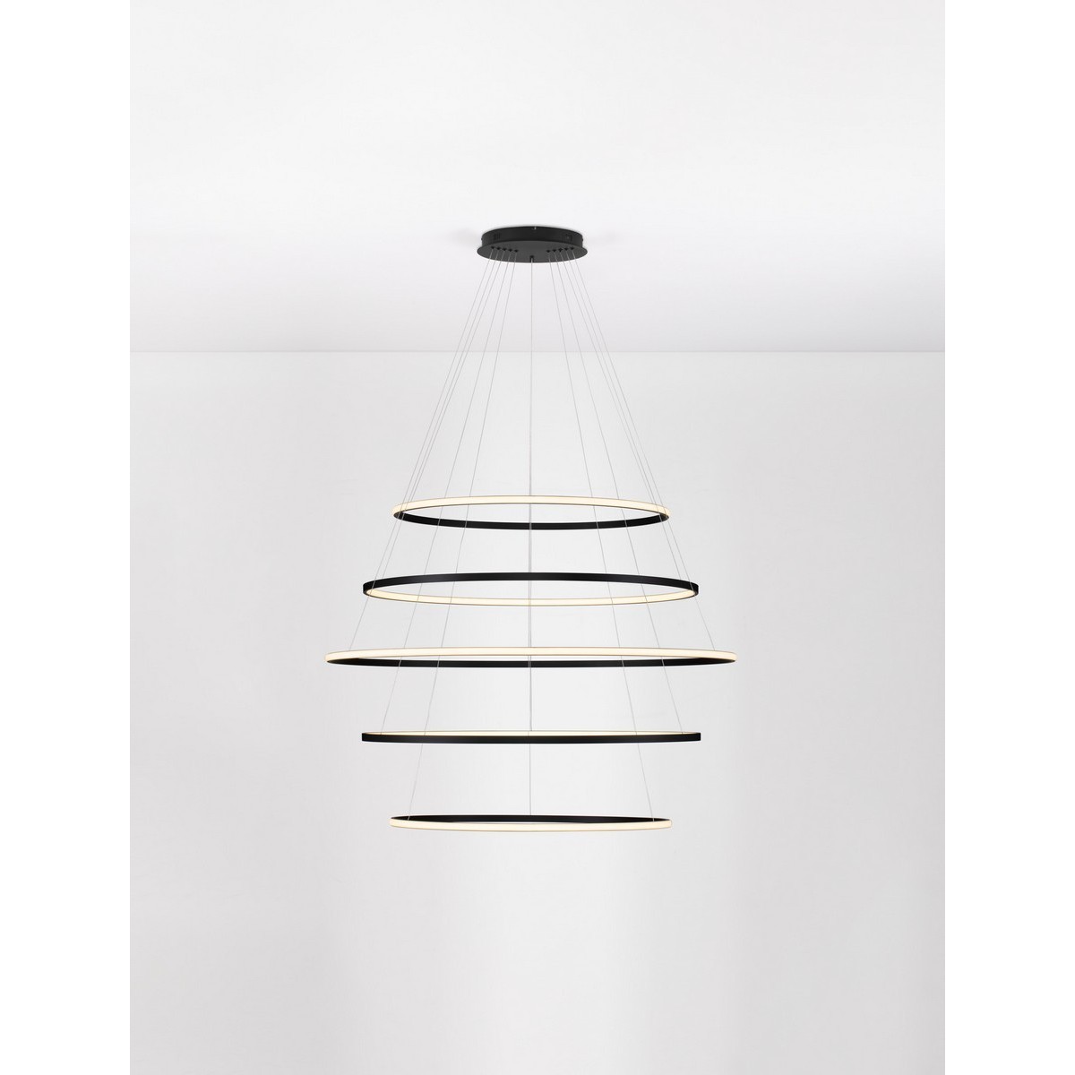 nieprzeciętna lampa wisząca Luces Exclusivas RESCARO LE45446