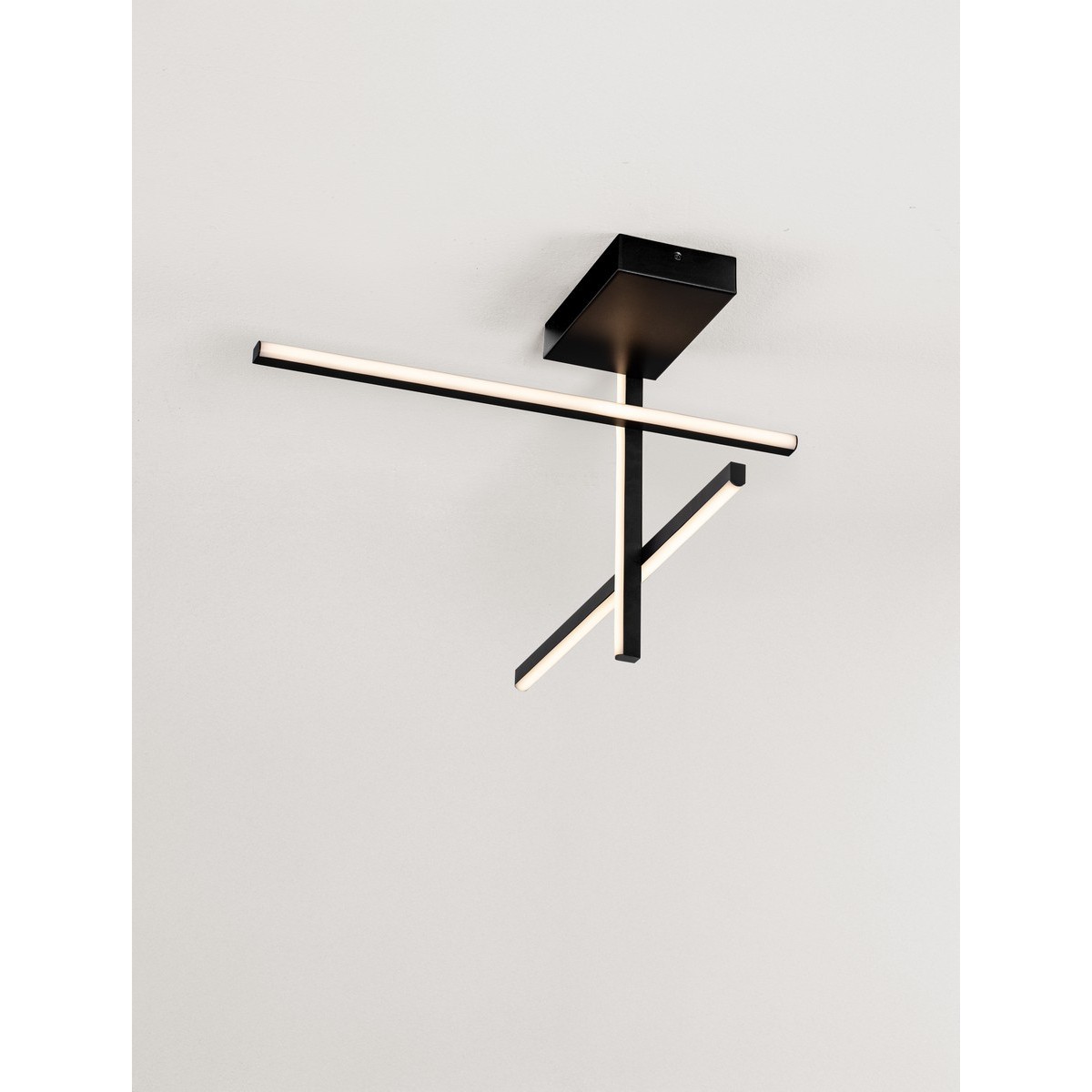 innowacyjna lampa przysufitowa Luces Exclusivas ZAMERCA LE45484