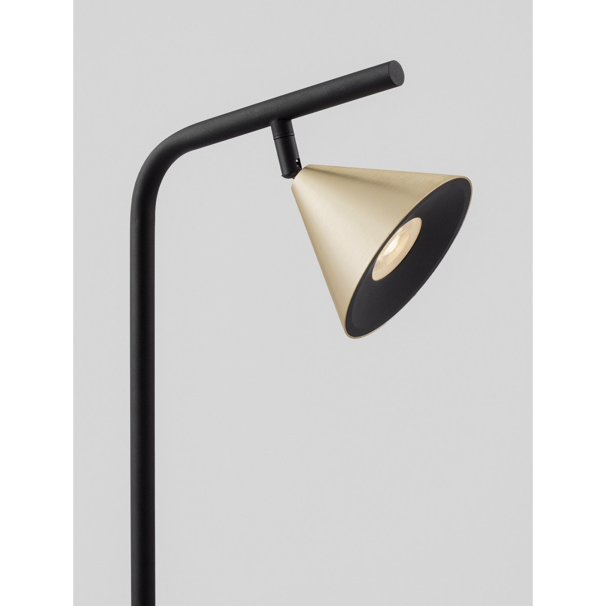 wspaniała lampa stojąca Luces Exclusivas SALVADO LE45599