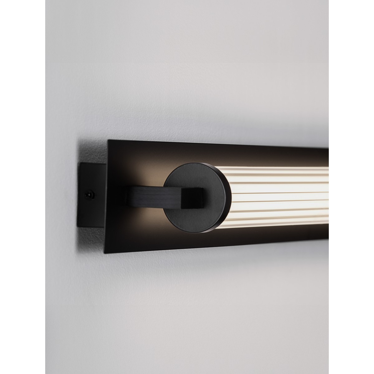 Niepowtarzalny kinkiet do łazienki Luces Exclusivas FELORNA LE45687