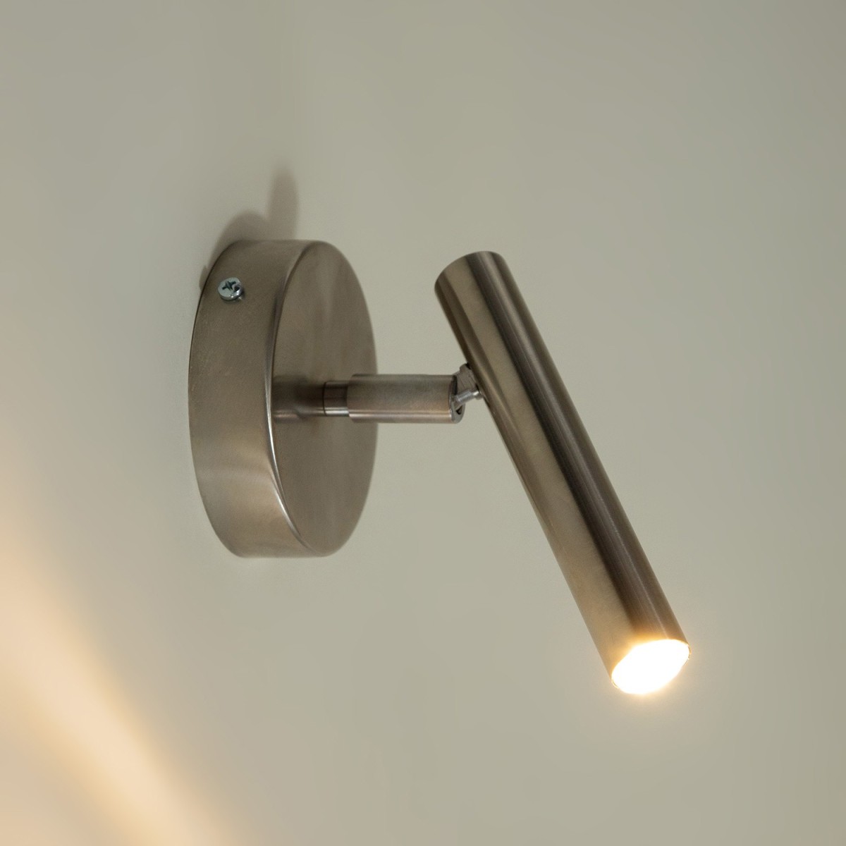 charakterystyczna oprawa Sigma SOPEL kinkiet 41512 kolor srebrny szczotkowany 1XG9 3W LED