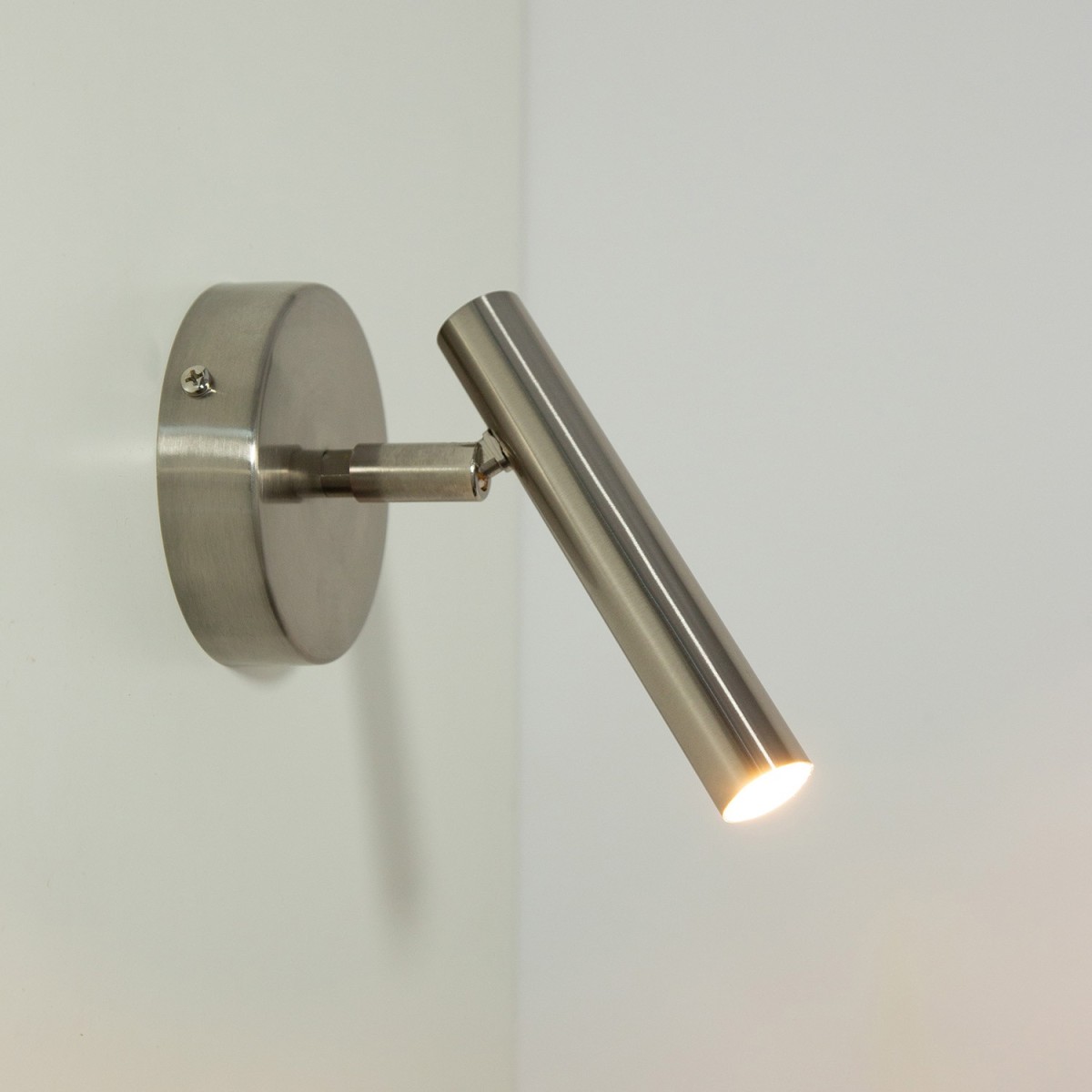 charakterystyczna oprawa Sigma SOPEL kinkiet 41512 kolor srebrny szczotkowany 1XG9 3W LED